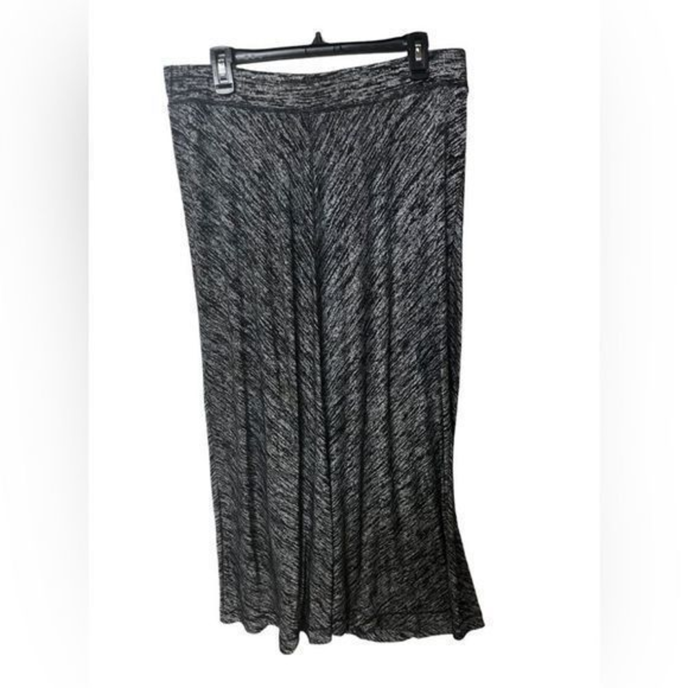 Womens plus Lane Bryant gray/black skirt size‎ 18/20